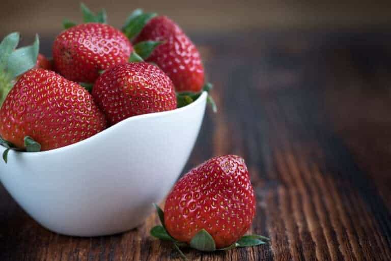 Strawberries to get whiter teeth