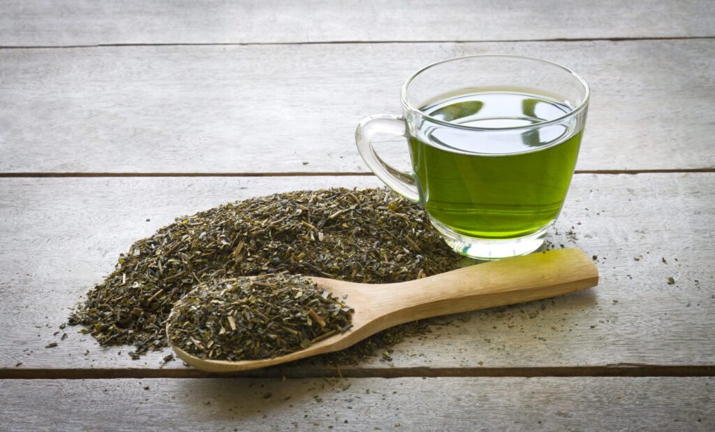 Green Tea or Berries? Best Antioxidant Picks